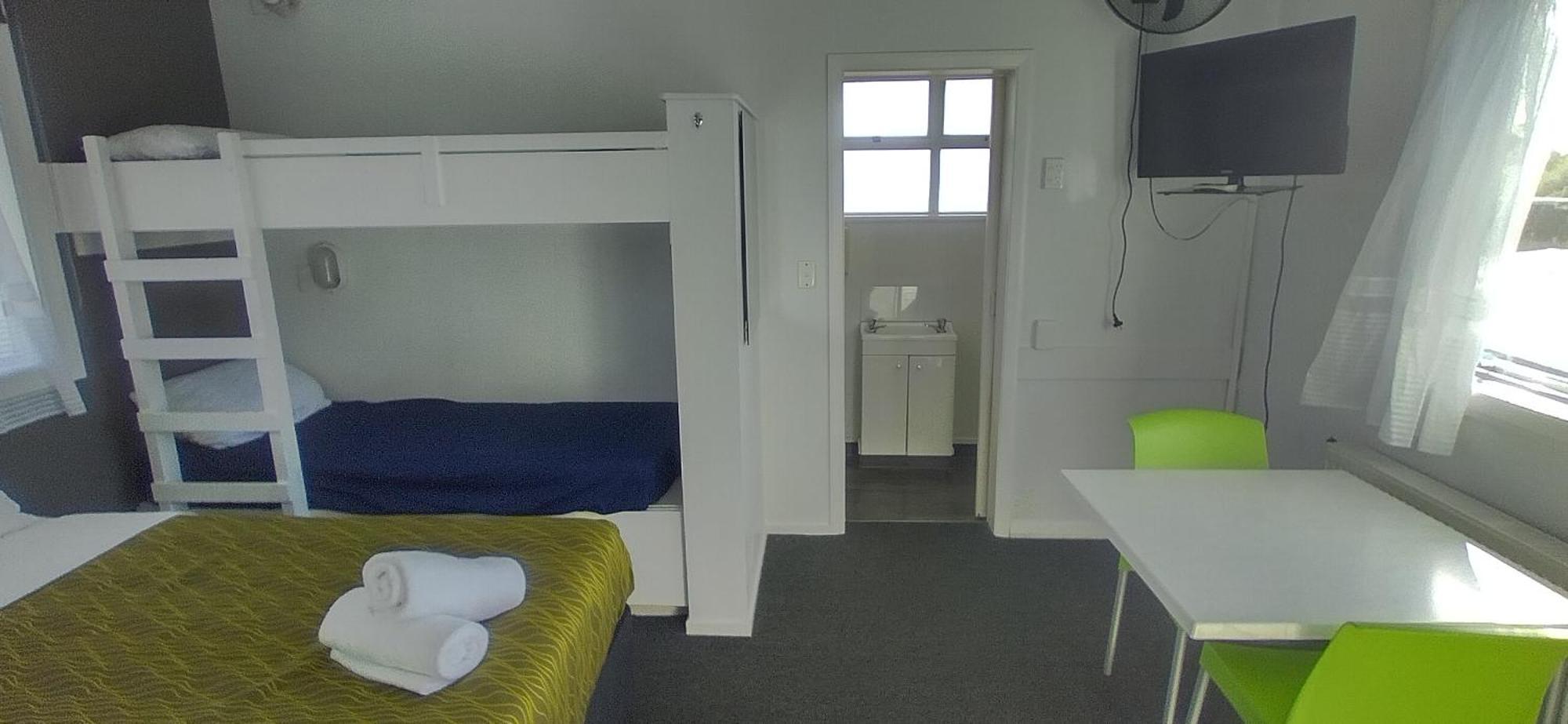 Cosy Cottage Thermal Holiday Park Роторуа Экстерьер фото