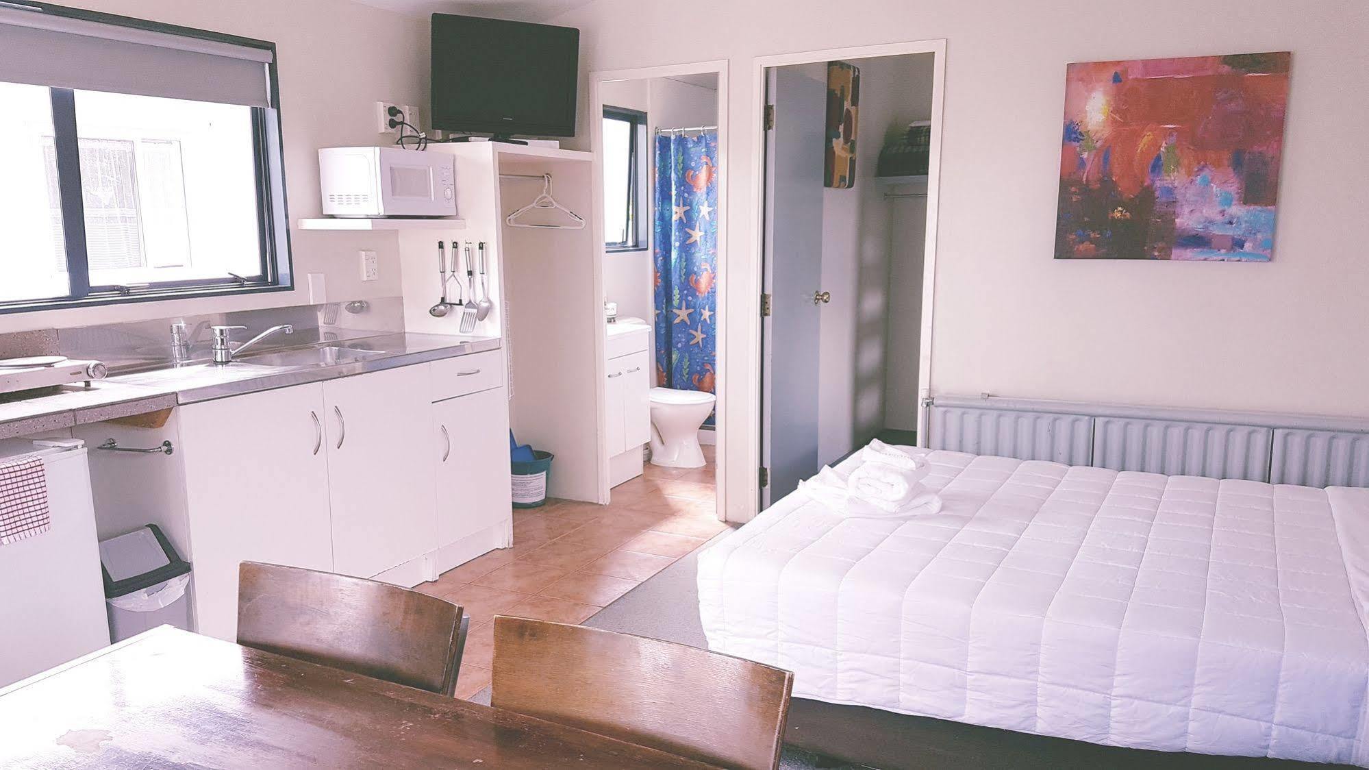 Cosy Cottage Thermal Holiday Park Роторуа Экстерьер фото